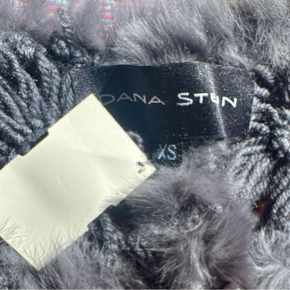 Gray Rabbit Fur Vest - Picture 3 of 3